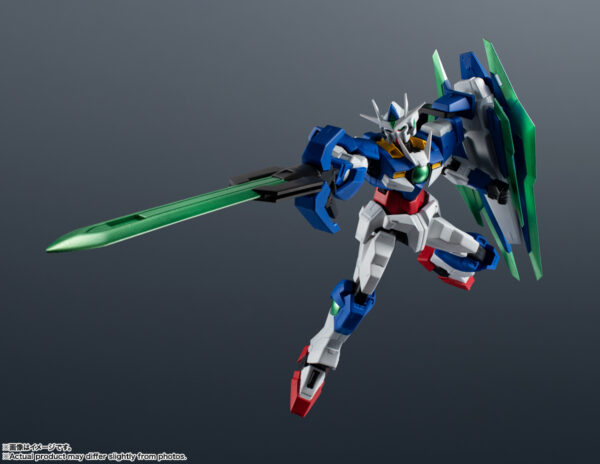 Gundam Universe GU-30 - 00 Qan[T] 量子型00鋼彈：圖片 6