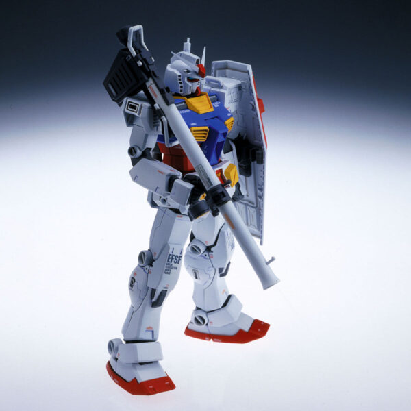 MG-057Ka - RX-78-2 Gundam Ver. Ka (1/100) 鋼彈Ver.Ka：圖片 4