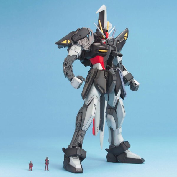 MG-096 - GAT-X105E Strike Noir Gundam (1/100) 漆黑攻擊鋼彈：圖片 4