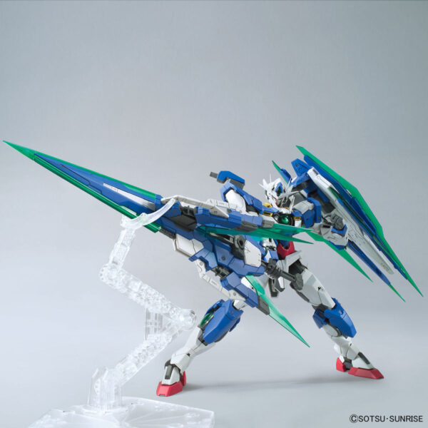 MG-205 - 00 Qan[T] Full Saber (1/100) 00量子型 全刃式：圖片 3