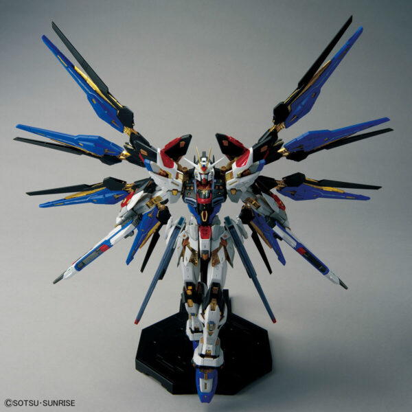 MGEX-02 Strike Freedom Gundam (1/100) 攻擊自由鋼彈：圖片 6
