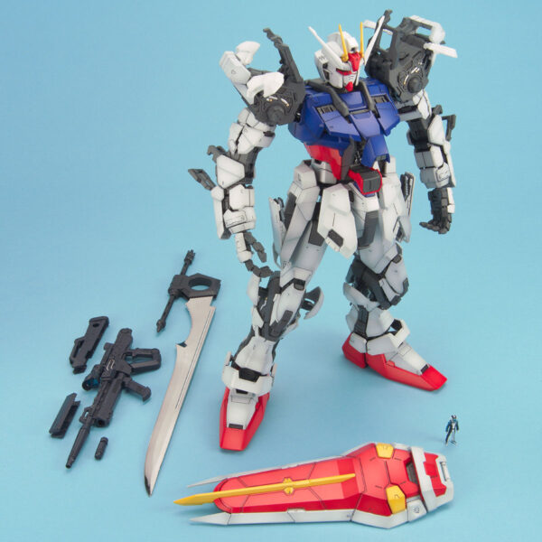 PG GAT-X105 ストライクガンダム　STRIKE GUNDAM Bandai PG GAT-X105+AQM/E-YM1 Perfect Strike Gundam - Newtype