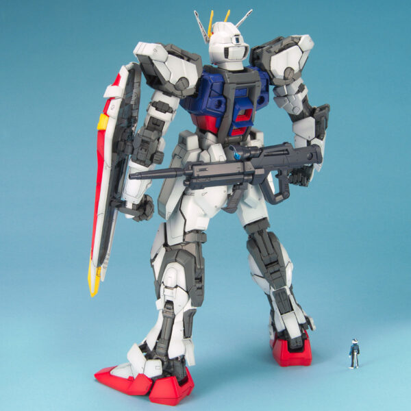 PG GAT-X105 Strike Gundam (1/60) 攻擊鋼彈：圖片 3