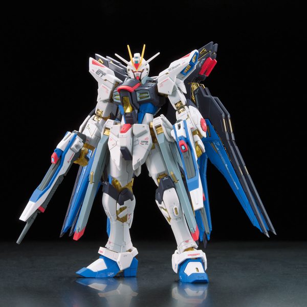 RG-014 - ZGMF-X20A Strike Freedom Gundam (1/144) 攻擊自由鋼彈：圖片 2