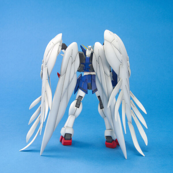 MG-075 - XXXG-00W0 Wing Gundam Zero [Endless Waltz Ver.] (1/100) 飛翼鋼彈零式[無盡的華爾滋版](天使鋼彈)：圖片 3