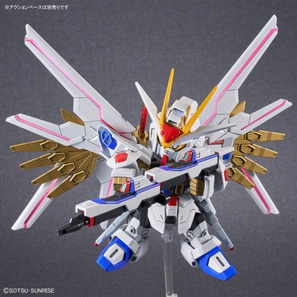 SD Gundam Cross Silhouette 21 Mighty Strike Freedom Gundam 全能攻擊自由鋼彈：圖片 9