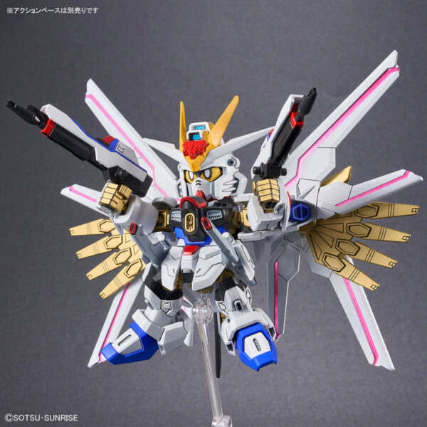 SD Gundam Cross Silhouette 21 Mighty Strike Freedom Gundam 全能攻擊自由鋼彈：圖片 8