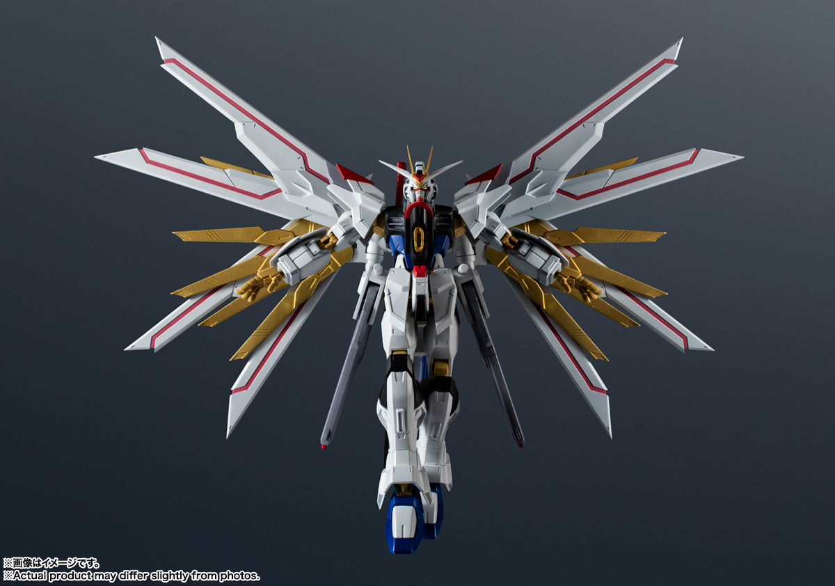 Gundam Universe GU-48 - ZGMF/A-262PD-P Mighty Strike Freedom Gundam 全能攻擊自由鋼彈:圖片 4